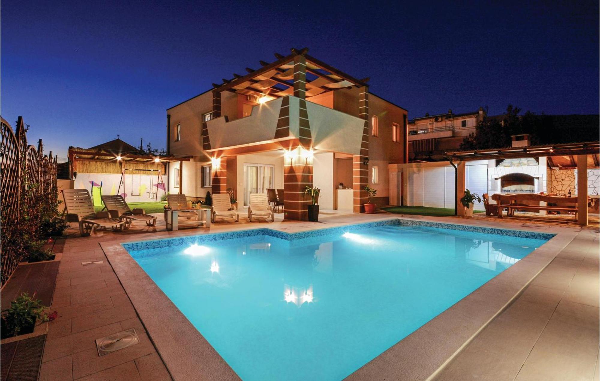 3 Bedroom Nice Home In Solin Split Zewnętrze zdjęcie